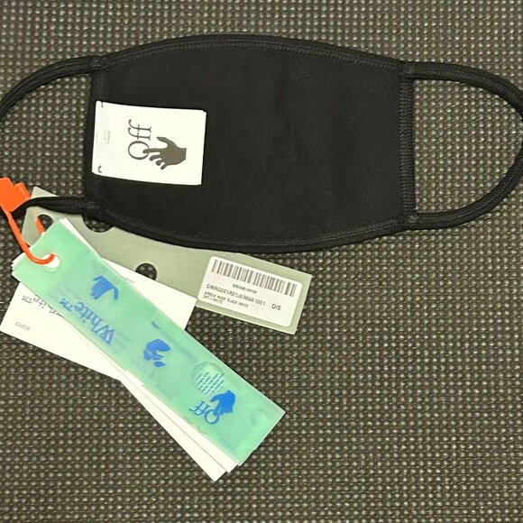 OFF-WHITE Arrows Face Mask Black/White NWT - Picture 2 of 3